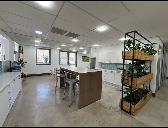 25.60M² SERVICED OFFICE TO LET IN ROSEBANK